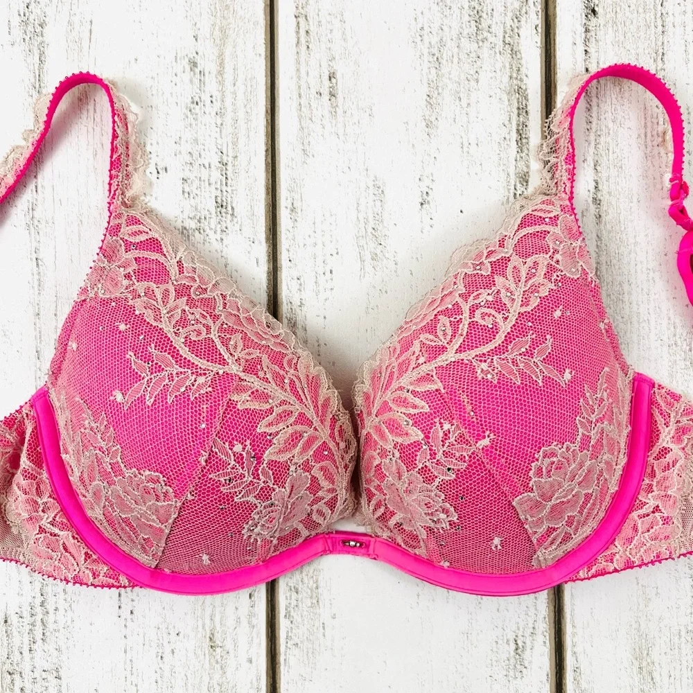 32D Victoria’s Secret Push Up Bra - Picture 6 of 11